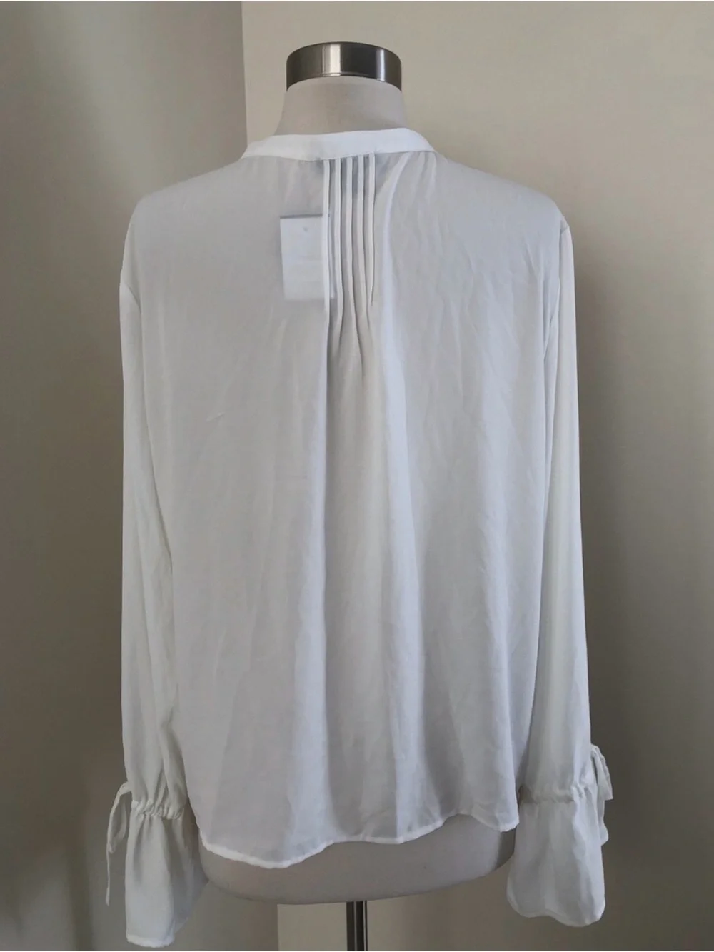 NWT J.Crew Women’s Pintuck Tie-Sleeve Ivory Blouse Medium